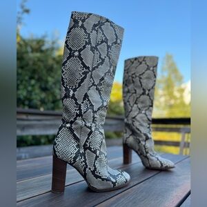J.Crew Boots Knee High Stacked Heel Faux Snake Skin Women’s Size 10 Ivory Black